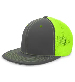 PACIFIC HEADWEAR 4D5 D-Series Trucker FlexfitA Cap
